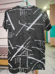 Graphic Print T-Shirt Black 🖤