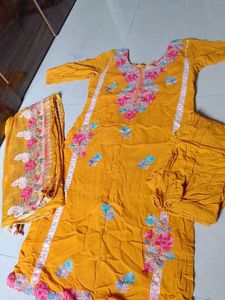 Mustard Kurti Pant Duppata Set