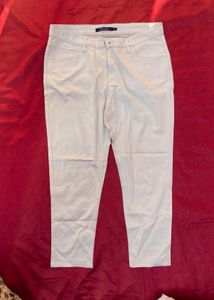 Off-White Straight Leg Jeans