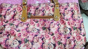 A Flower Tote Baf