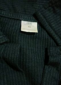 Black Color Top