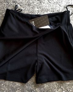 Zastraa Mini Skort with Brand 🏷️