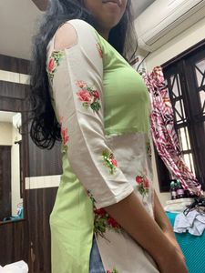 Pastel Green And Grey Colour Kurthi
