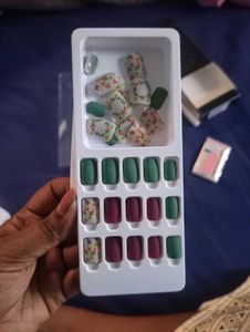 LICK Press On Nails