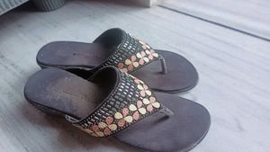 Black Slipper
