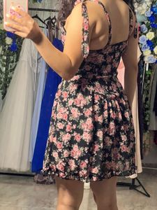 Floral Mini Dress (paded)