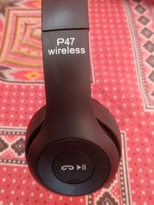 It's a P47 Wireless Headphones 🎧. You Can Adjust The Headphones According To Your Size.Charging Cable is Not Included In The Box.