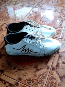 White &#39;Fashion&#39; Sneakers