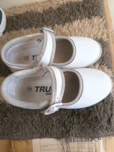 Girls' White Shoes