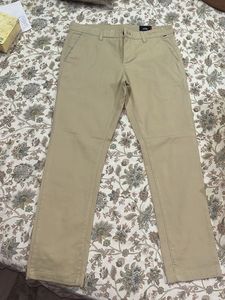Men&#39;s Khaki Trousers
