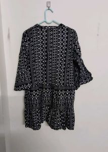 Zudio Black Tunic