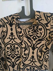 Baroque Print Long Sleeve Crop Top