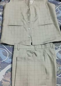Men Cream Check Jacket Suit