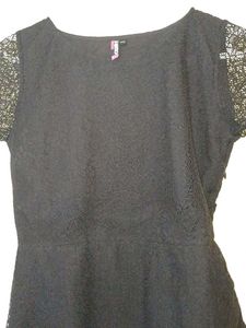 WOMEN TOP