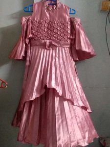 Girls' Party Dress With Cold Shoulder Sleeves.