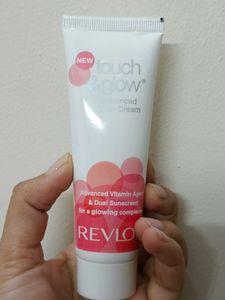 Revlon Touch & Glow Advanced Cre