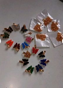 Beautiful Girls Chains And Butterflies Panded 🦋