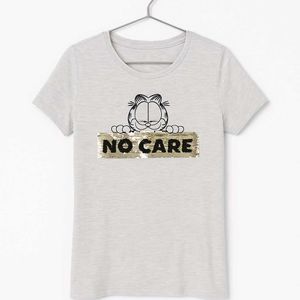 Garfield 'No Care' Graphic Tee