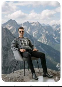 Stylish Striped Grey Sweatshirt