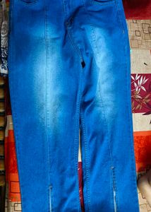Women Stunning Jeans