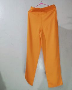 PRICE DROP 🔥Straight Leg Trousers Orange (M)