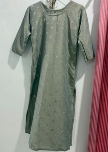 Elegant Solid Straight Kurta for Women