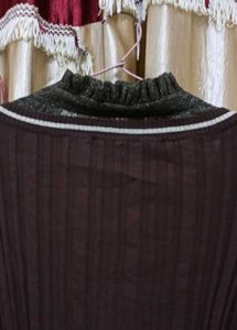 Elegant Brown Knit Top