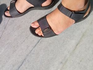 Black Light Weight Sandal