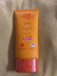 Aqualogica Glow+ Dewy Sunscreen