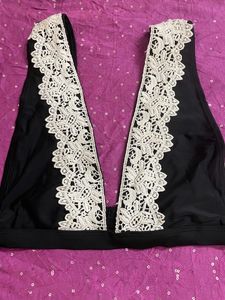 Women Black Lace Brallete V Neck