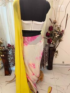 Yellow tiedye saree(blouse not included)