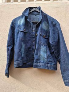 🔹 Classic Dark Blue Denim Jacket