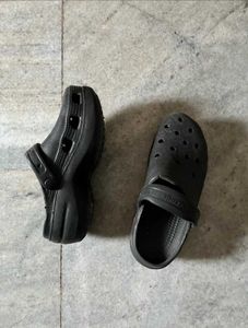 Platform Clogs - Trendy &amp; Comfy!