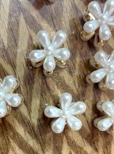 Korean Pearl Flower Mini Claw Clips