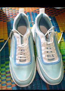 uk7-8 workout new shoes