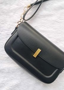 Sold ❌️ Savana Bucket Shoulder Bag