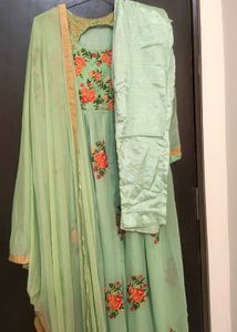 Elegant Mint Green Kurta Set🤩