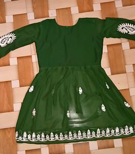 Chikankari kurta,
