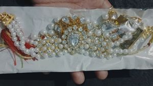 White Jwellery Set