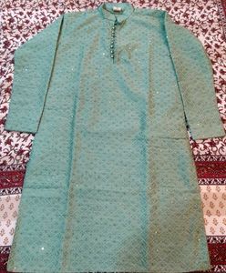 Men's Embroidered Kurta