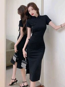 Black Cheongsam Qipao