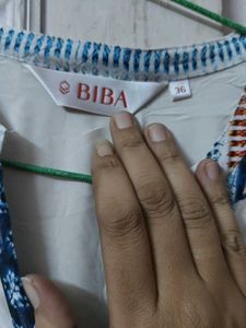 Biba Multicolour Sleeveless Kurta