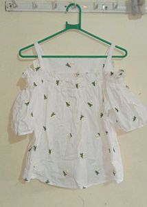 Whit Lily Flower Top