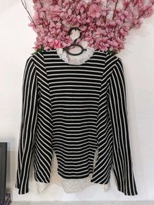 Double Layer Black And White Sweater.