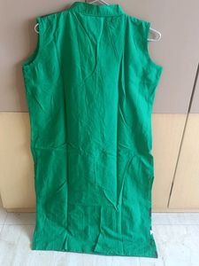 Sleeveless Green Floral Kurta
