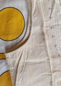 Sleeveless Kurta.