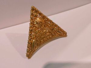 Golden Hair Clip for bride or bridel look