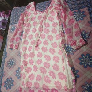 It&#39;s Unused Beautiful pink &amp;white Kurti...