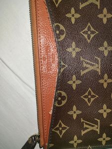 LOUIS VUITTON HAND POUCH
