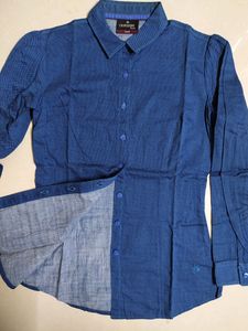 Crimsoune Women Shirt 💙